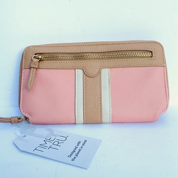 Time and Tru Women's Pink & Brown Wallet. NWT - Picture 5 of 6